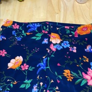 NWOT Floral ankle length pants